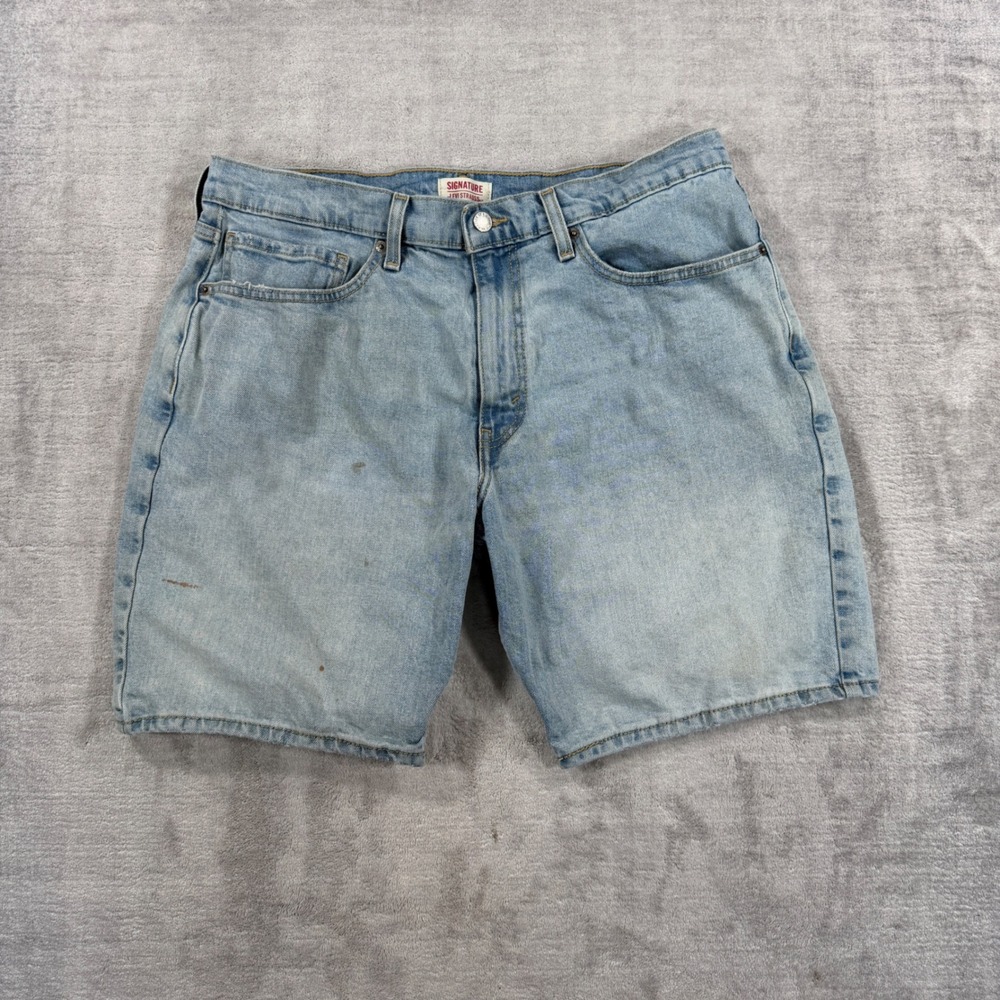 Signature by Levi Strauss Shorts Womans 34 Light Blue Denim Baggy Jorts Grunge